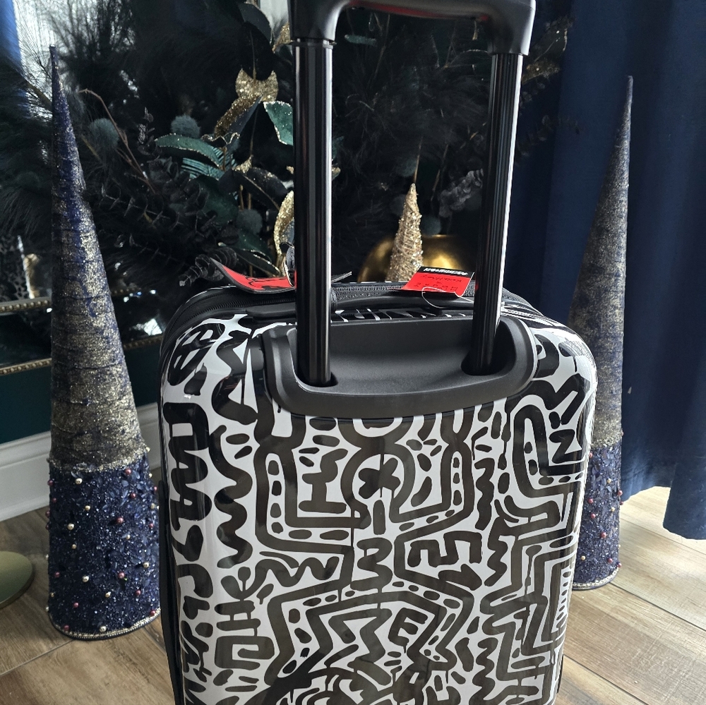 Keith Haring x Disney Mickey Carry-On American tourister newKeith Haring x Disne - Picture 2 of 6